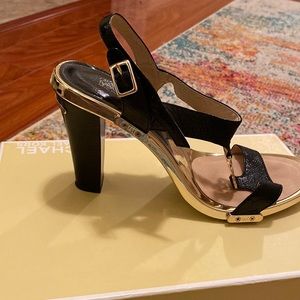 Micheal Kors  Fulton Sandals